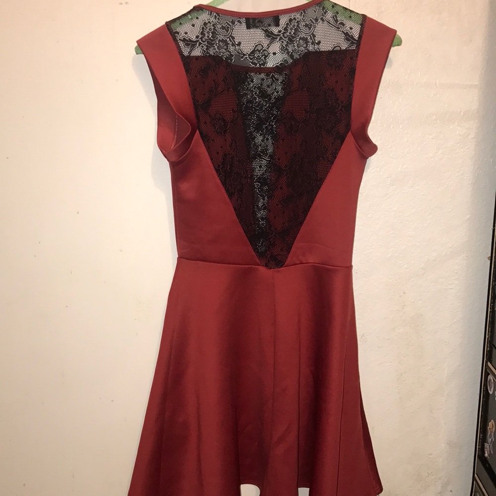 Dress - Picture 3 of 4